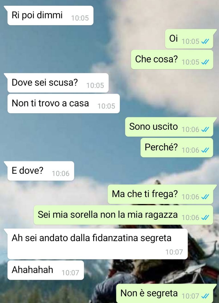 Lei Che Mi Messaggia Alle 2 E 22